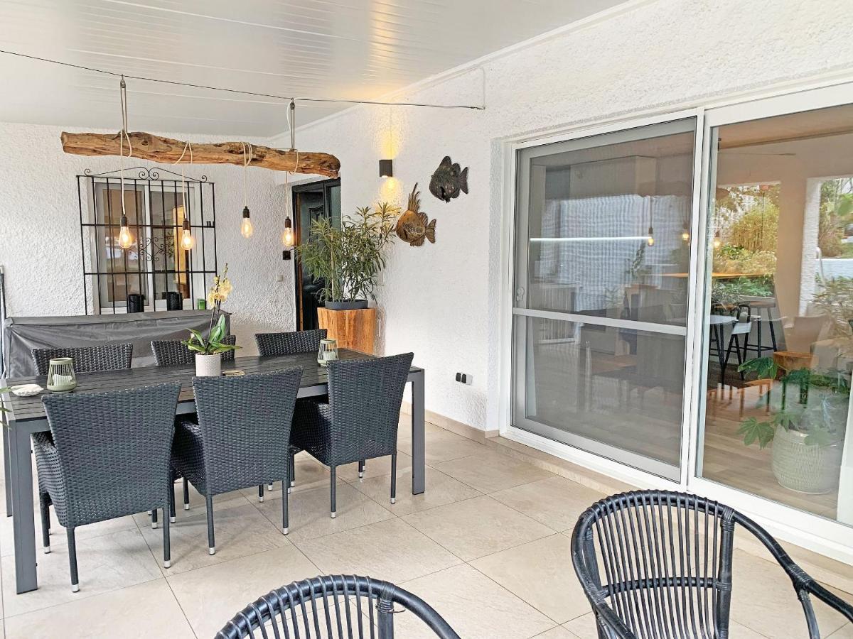 Sitio de Calahonda Bungalow With Large Terrace In A Quiet Park - Beach Nearby מראה חיצוני תמונה